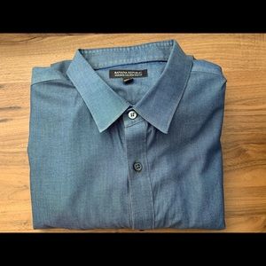 Blue faux-denim fitted dress shirt from Banana Republic, size XL